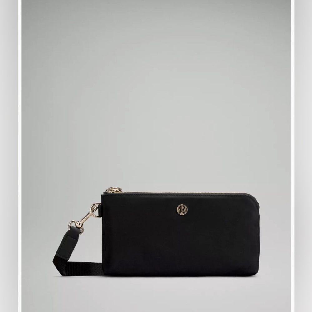 Lululemon Black Curved Wristlet Velour